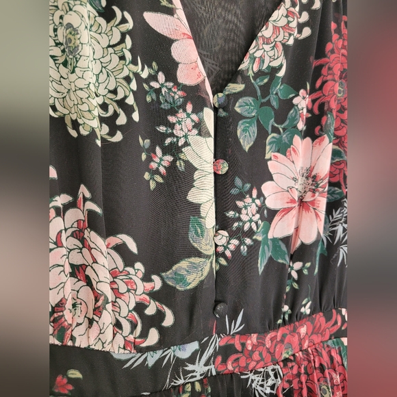 Chiffon Black and Floral Dress - Picture 2 of 5